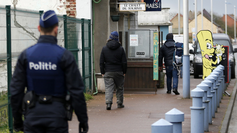 Prostituées, vols en business class et palaces, les agents de l’immigration belges font la Une