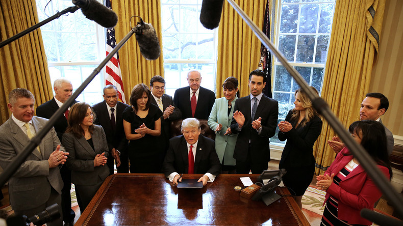 Avec son décret anti-régulation, Trump veut relancer le développement des petites entreprises