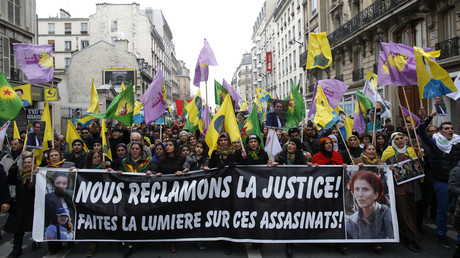 Manifestation «Vérité et justice» pour le meurtre de militantes kurdes à Paris en 2013