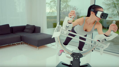 Se muscler en volant ? Une firme présente son nouveau dispositif de réalité virtuelle (VIDEOS)