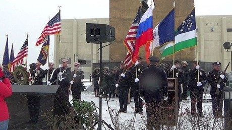 Le chœur de New York chante l'hymne national russe pour honorer l'Ensemble Alexandrov (VIDEO)