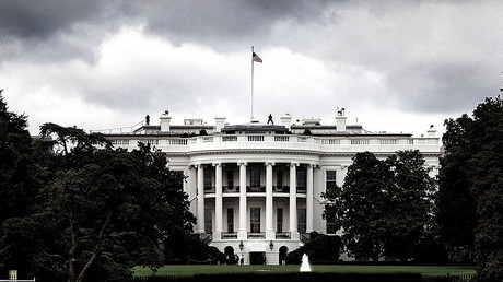 L'orage se gronde autour de la Maison Blanche