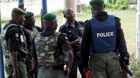 Cinq étudiants et deux professeurs kidnappés par des hommes armés au Nigéria