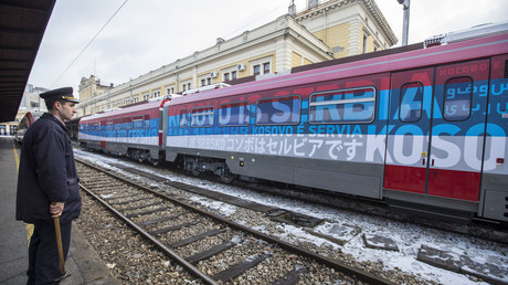 Le Kosovo refuse l’entrée d’un train serbe  sur son territoire : Belgrade menace de déployer l’armée