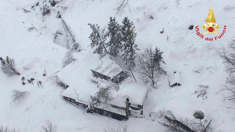 Des images des Abruzzes après l’avalanche qui a enseveli un hôtel, dans le centre de l'Italie