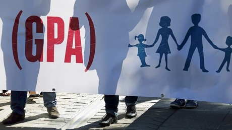 Enfants nés par GPA à l'étranger : la France de nouveau condamnée par la CEDH 