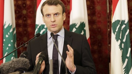 Visites officielles et déclarations chocs : Emmanuel Macron en marche vers le pouvoir ?