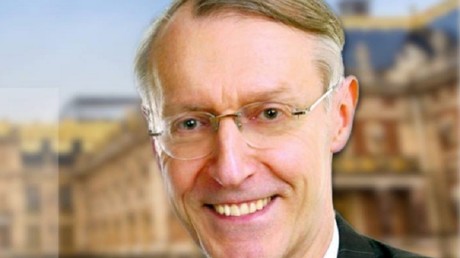 Le candidat raciste à la présidentielle Henry de Lesquen condamné à 16 000 euros d’amende