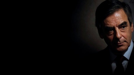 Médiapart affirme que François Fillon a perçu de l'argent détourné lorsqu'il était sénateur