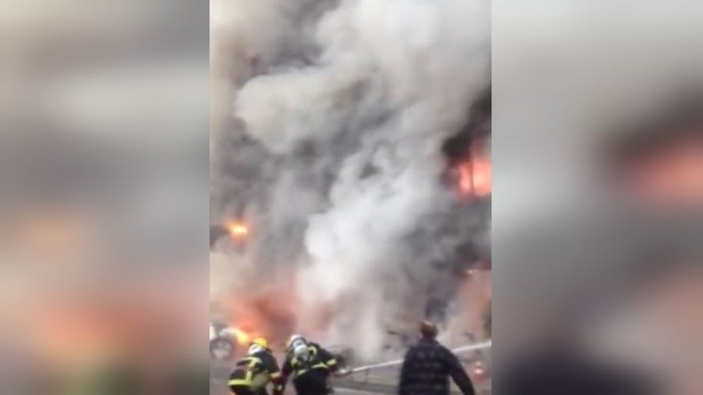 Chine : 18 morts dans l'incendie d'un salon de massage (VIDEO)