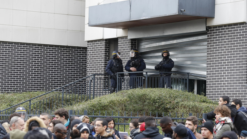 Aulnay-sous-Bois : comment apaiser les relations entre la police et les citoyens ?