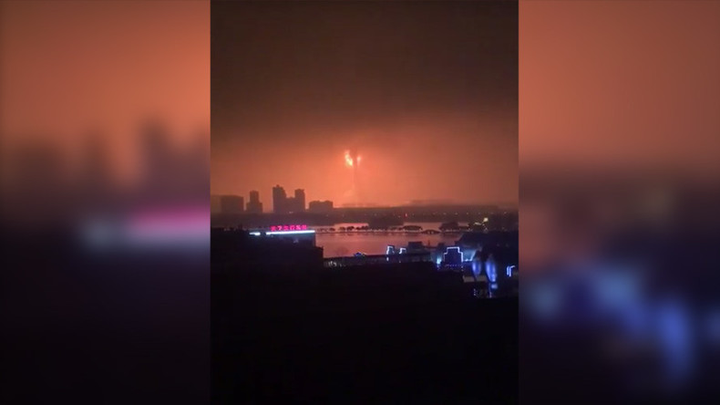 Violente explosion dans une centrale chimique en Chine (IMAGES)