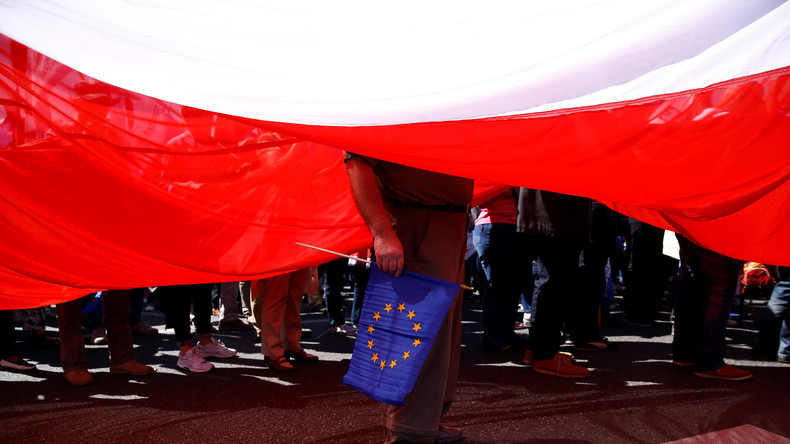 Réconciliée avec l'UE, la droite polonaise veut une place sous le parapluie nucléaire américain