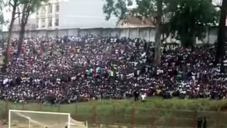 Angola : 17 morts et des dizaines de blessés dans un mouvement de foule lors d'un match (IMAGES)