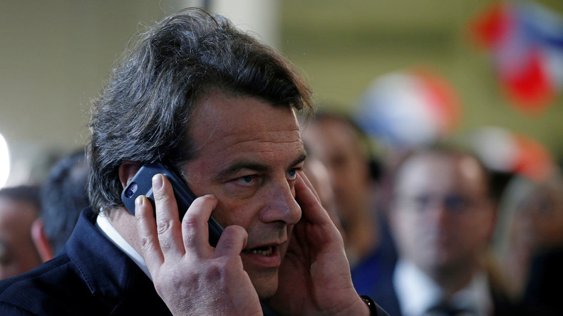 Accusé de fraude fiscale par le Canard enchaîné, le porte-parole de Fillon va porter plainte