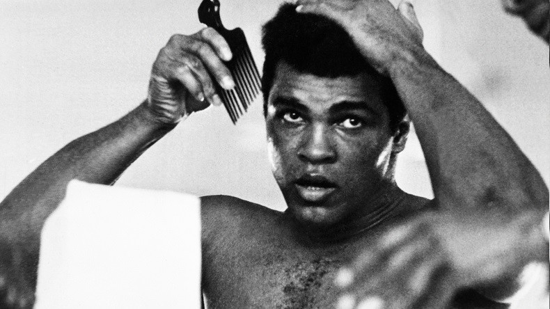 «Etes-vous musulman ?» : le fils de Mohamed Ali bloqué à son entrée aux Etats-Unis