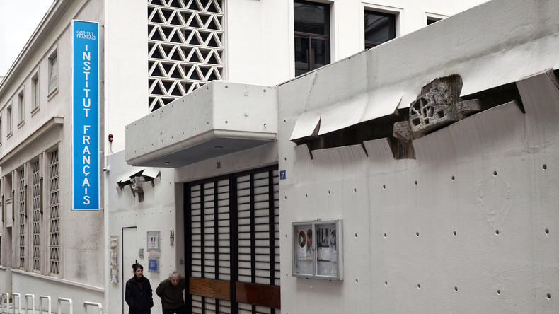 Grèce : l'Institut français à Athènes frappé par deux attaques au liquide inflammable