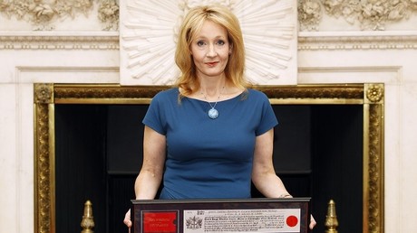 J.K. Rowling, l'auteur de Harry Potter se fritte avec ses fans pro-Trump sur Twitter