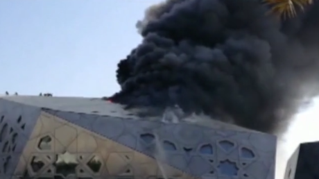 Trois mois après son inauguration, l'opéra du Koweït victime d'un incendie (VIDEO)