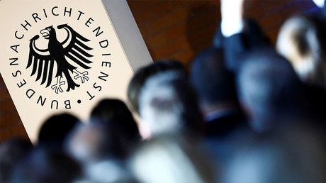 Logo de l'agence fédérale de renseignement allemande, illustration ©Hannibal Hanschke / Reuters
