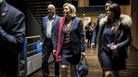 Emplois fictifs : Mediapart et Marianne publient le rapport qui accuse Marine Le Pen