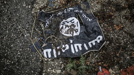 Syrie : Daesh encerclé et bombardé par des avions russes dans la région de Raqqa