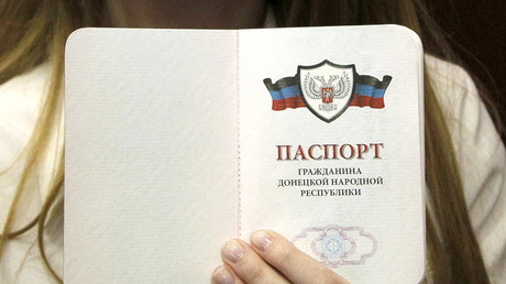 Moscou répond à Paris et Berlin sur la reconnaissance des passeports des rebelles ukrainiens