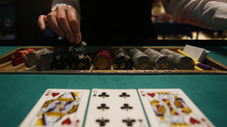 Fermeture de l'un des derniers cercles de jeux parisiens, cinq hommes interpellés