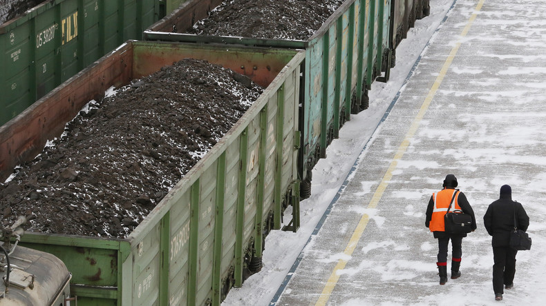 Des radicaux ukrainiens bloquent le trafic ferroviaire en provenance de Russie