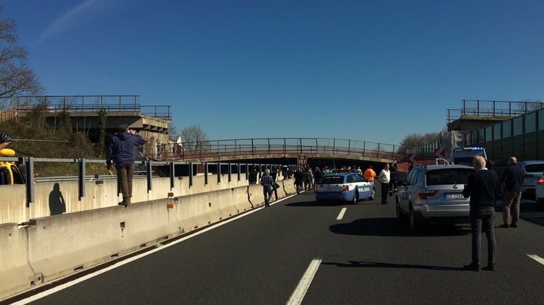 Un pont s'effondre sur une autoroute italienne, deux morts et deux blessés