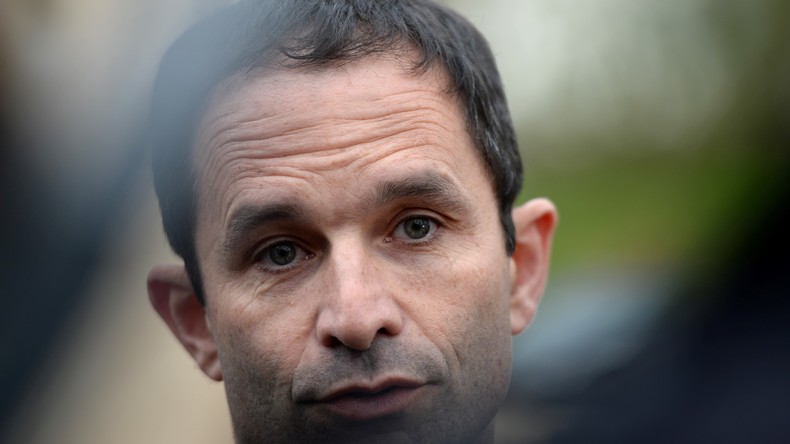 Entre un Valls préparant l'après et un Mélenchon «très solide», Hamon n'en finira pas de chuter