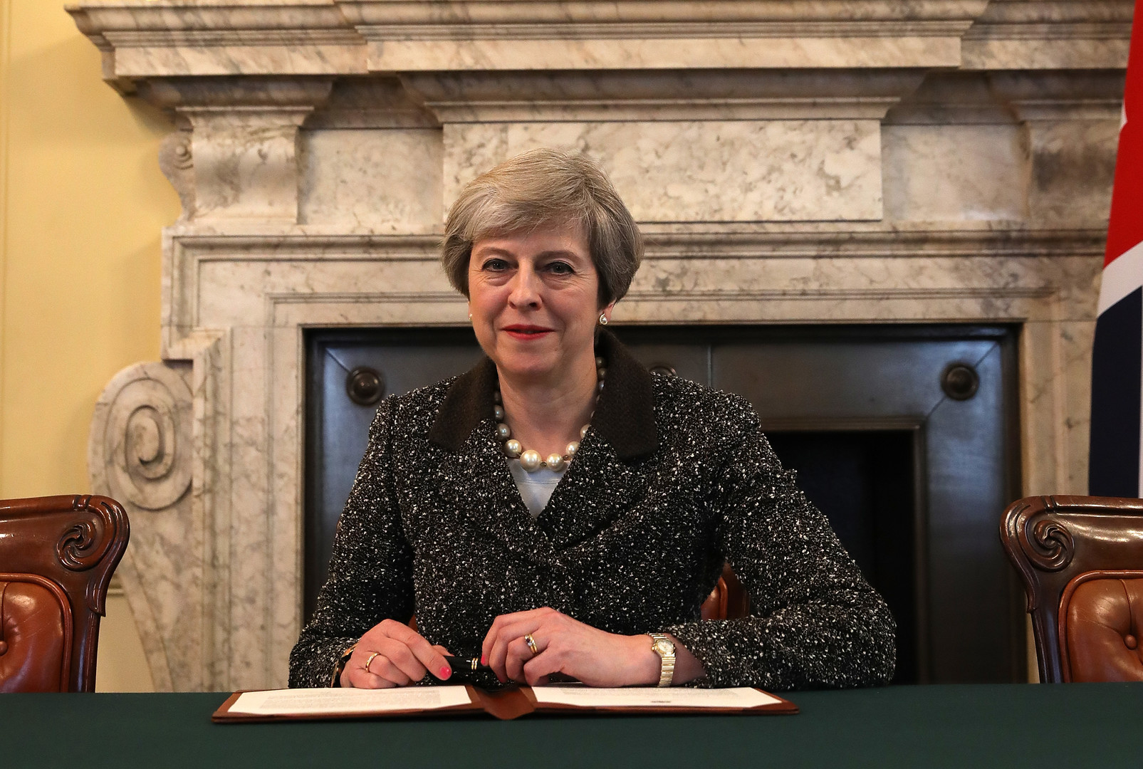 Theresa May a signé la lettre qui va déclencher le Brexit (PHOTOS)