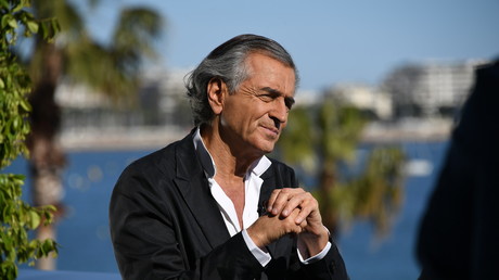 «Hollande a été un très bon président» : la petite phrase de BHL qui plie en quatre Twitter (VIDEO)