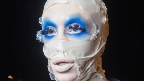 Etats-Unis : il dépense 50 000 dollars pour devenir un alien au genre neutre 