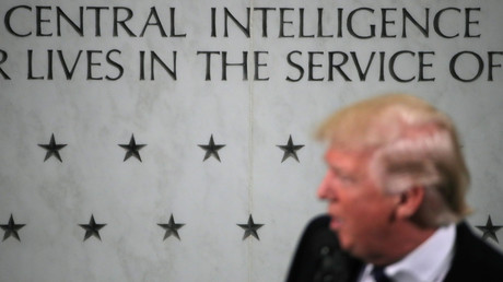 Donald Trump lors de sa visite à la CIA