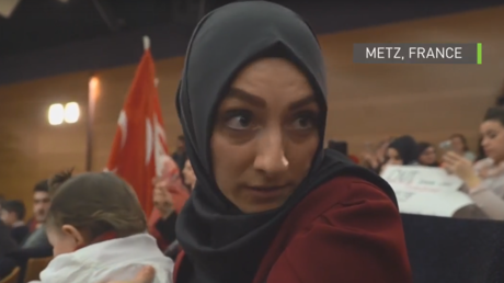 Les Européens «vont le regretter» : des Turcs pro-Erdogan s'expriment depuis Metz (VIDEO)