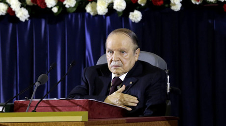 En Algérie, Bouteflika apparaît pour la première fois depuis la visite annulée de Merkel