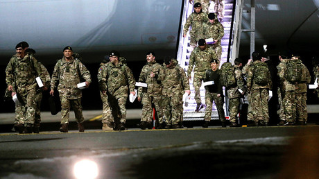 Logique de l'OTAN : les troupes britanniques en Estonie – bien, les soldats russes en Russie – mal