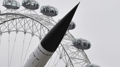 Malgré le Brexit, Paris et Londres lancent un projet de missiles commun 