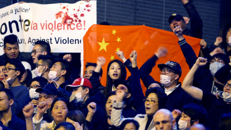 Un document de la DGSI révèle que les réseaux mafieux chinois et le gouvernement de Pékin tenteraient de récupérer à leur avantage le mouvement de protestation de la communauté asiatique à Paris après la mort de Shaoyo Liu