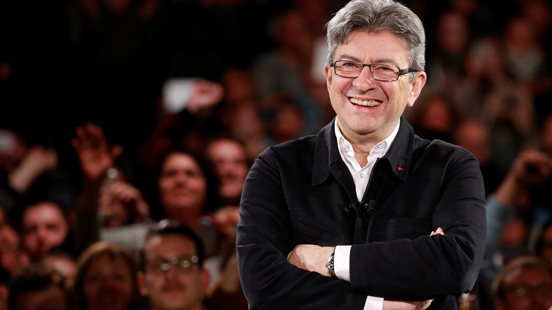Attaqué de toutes parts, Jean-Luc Mélenchon contre-attaque sans prendre de pincettes