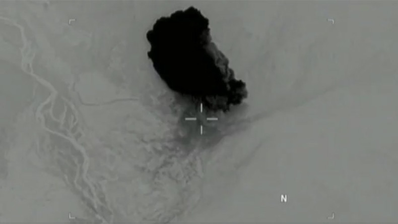 Premières images de la frappe américaine avec la «Mère de toutes les bombes» en Afghanistan (VIDEO)