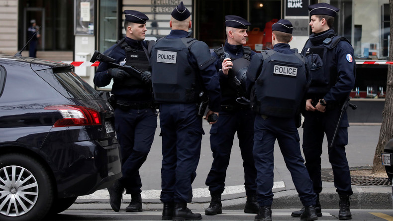 Gendarmerie de la Gironde - LA DASHCAM, VOUS CONNAISSEZ ? Il s'agit d'une caméra  embarquée dans les véhicules, apparue initialement en Russie pour lutter  contre la corruption, et généralisée depuis quelques années.