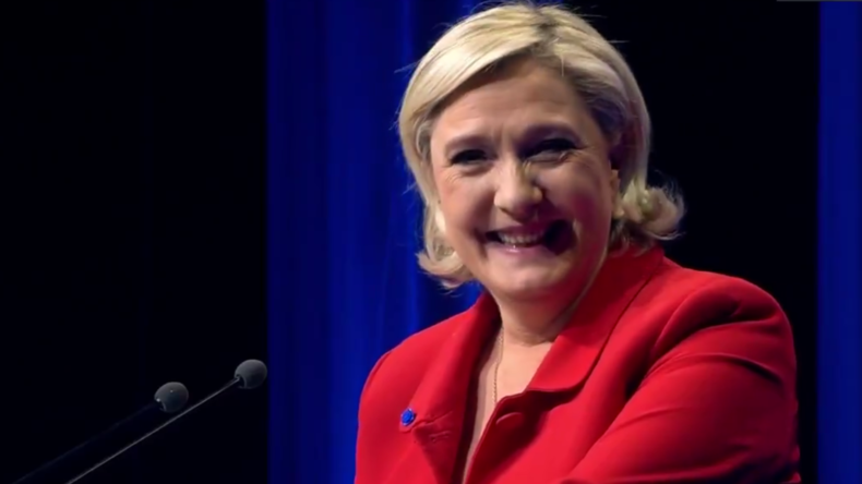 Marine Le Pen tient son meeting au Zenith