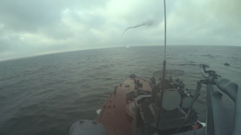 La flotte russe de la mer Baltique teste son système de défense anti-missiles (VIDEO)