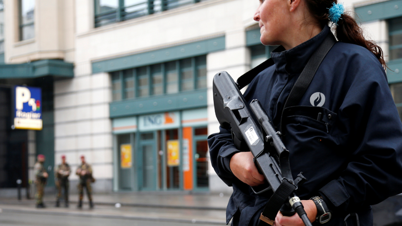 Belgique : cinq personnes interpellées et des armes saisies dans le cadre d'un dossier de terrorisme