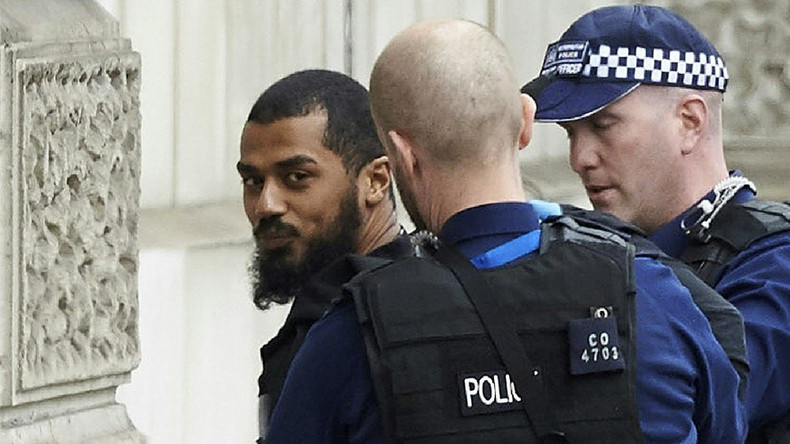 Londres : la police arrête un homme suspecté de préparer une attaque au couteau près du parlement