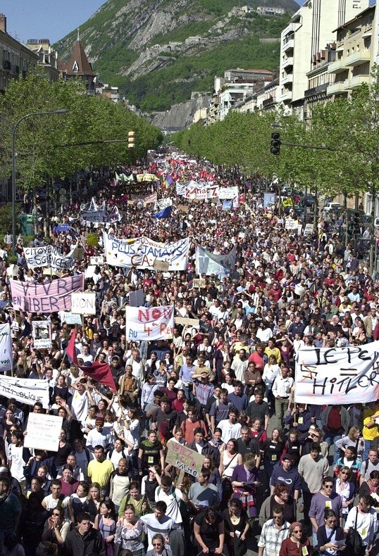 En 2017, le «front républicain» anti-Le Pen ne fait plus recette dans la rue (VIDEOS, PHOTOS)