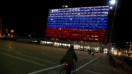 Hommage à Saint-Pétersbourg : Tel-Aviv illuminée aux couleurs de la Russie, mais ni Berlin ni Paris