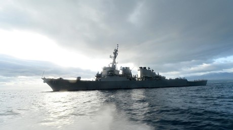Le destroyer américain USS Ross en Méditerranée orientale 